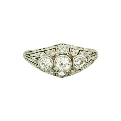 ART DECO 3 STONE DIAMOND AND PLATINUM RING