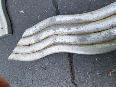 ART DECO ALUMINUM WAVE DESIGN FRAME TRIM