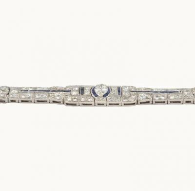 ART DECO DIAMOND AND SAPPHIRE PLATINUM BRACELET CIRCA 1930S