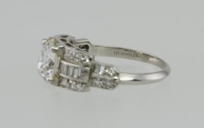 ART DECO DIAMOND PLATINUM RING