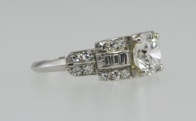ART DECO DIAMOND PLATINUM RING