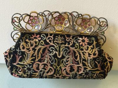 ART DECO FRENCH BEADED EMBROIDERED PURSE WITH GLASS FACETED JEWELED FRAME