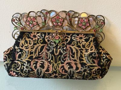 ART DECO FRENCH BEADED EMBROIDERED PURSE WITH GLASS FACETED JEWELED FRAME