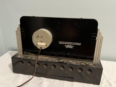 ART DECO ILLUMINATED FOUR ROSES ADVERTISING CLOCK