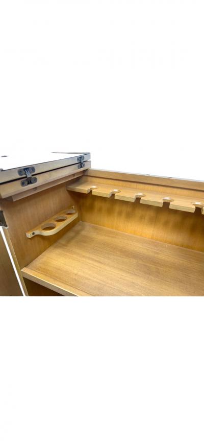 ART DECO LIGHT WOOD FITTED BAR CABINET WITH GREEK KEY FEET BY ROCKOLA