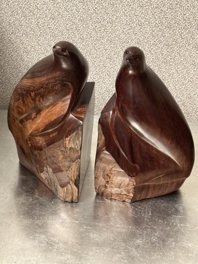 ARTIST CARVED HARDWOOD SEAL WITH BLACK ONYX EYES BOOKENDS