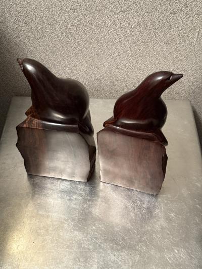 ARTIST CARVED HARDWOOD SEAL WITH BLACK ONYX EYES BOOKENDS