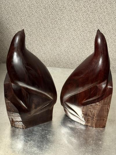 ARTIST CARVED HARDWOOD SEAL WITH BLACK ONYX EYES BOOKENDS
