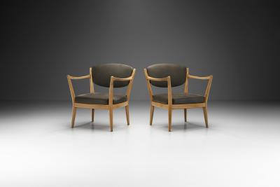 Adolf Relling Adolf Relling Frederik Kayser Kaminstolen for Arnestad Bruk Norway 1940s