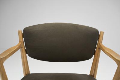 Adolf Relling Adolf Relling Frederik Kayser Kaminstolen for Arnestad Bruk Norway 1940s