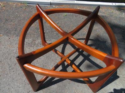 Adrian Pearsall Gorgeous Adrian Pearsall Sculptural Walnut Dining Table Mid Century Modern