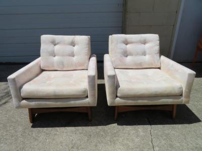 Adrian Pearsall Handsome Pair of Adrian Pearsall Lounge Chairs for Craft Associates Inc 