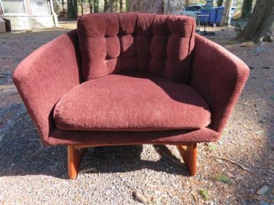Adrian Pearsall Lovely Adrian Pearsall Barrel Back Walnut Lounge Chair Mid Century Modern