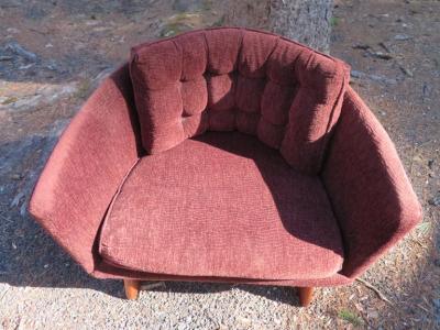 Adrian Pearsall Lovely Adrian Pearsall Barrel Back Walnut Lounge Chair Mid Century Modern