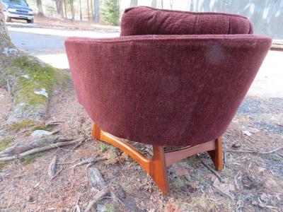 Adrian Pearsall Lovely Adrian Pearsall Barrel Back Walnut Lounge Chair Mid Century Modern