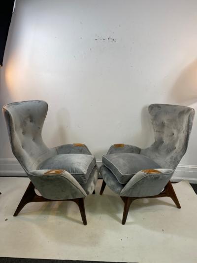 Adrian Pearsall MODERNIST PAIR OF ADRIAN PEARSALL WING CHAIRS