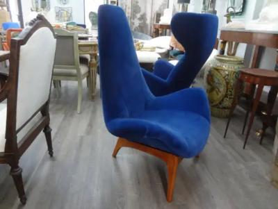 Adrian Pearsall Pair of Adrian Pearsall Gondola Lounge Chairs