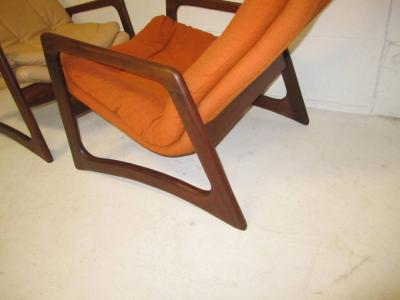 Adrian Pearsall Sculptural Pair of Adrian Pearsall Walnut Lounge Chairs Mid Century Modern