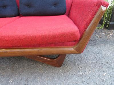 Adrian Pearsall Stylish Adrian Pearsall Style Sculptural Walnut Sofa Midcentury