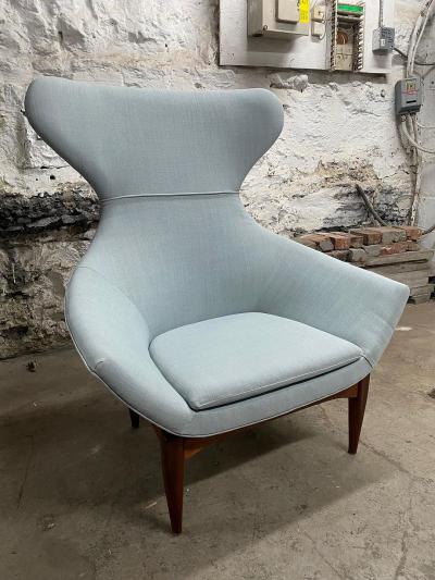 Adrian Pearsall WALNUT LIGHT BLUE LINEN WINGBACK CHAIR ATTRIBUTED TO ADRIAN PEARSALL