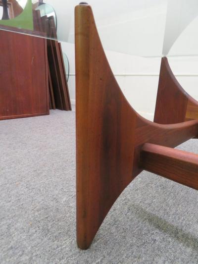 Adrian Pearsall Wonderful Adrian Pearsall Square Sculptured Walnut Coffee Table Midcentury