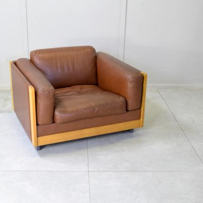 Afra Tobia Scarpa Afra Tobia Scarpa 920 Armchair for Cassina in Cognac Leather