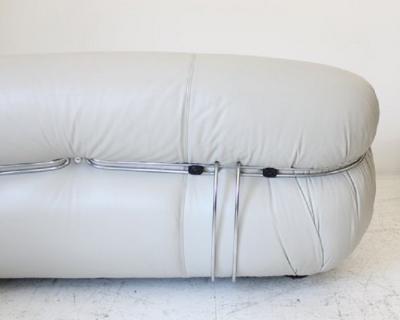 Afra Tobia Scarpa Afra and Tobia Scarpa soriana cream leather settee or small sofa for cassina