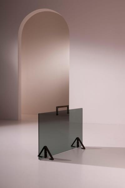 Afra Tobia Scarpa Italian Mid Century Fire Screen in Smoked Glass and Burnished Brass 1960s