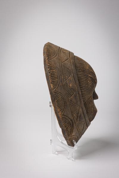 African Nigeria 20th Century Hand Carved Eket Round Mask