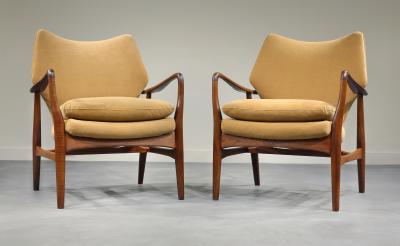 Aksel Bender Madsen Pair of Aksel Bender Madsen Wingback Armchairs made by Bovenkamp c 1960