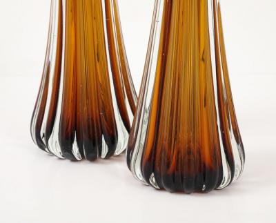 Alberto Dona Pair Hand Blown Fluted Cognac Saddle Murano Glass Brass Table Lamps Signed