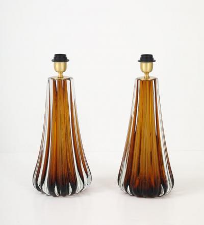 Alberto Dona Pair Hand Blown Fluted Cognac Saddle Murano Glass Brass Table Lamps Signed