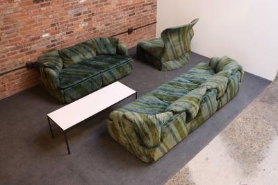 Alberto Rosselli Italian Modern Three Seat Confidential Sofa by Alberto Rosselli for Saporiti