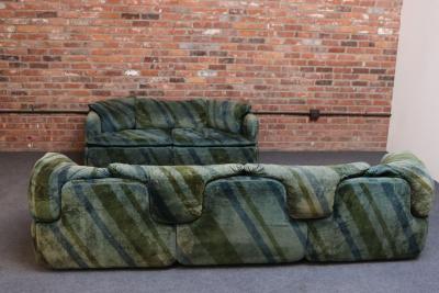 Alberto Rosselli Italian Modern Two Seat Confidential Sofa by Alberto Rosselli for Saporiti