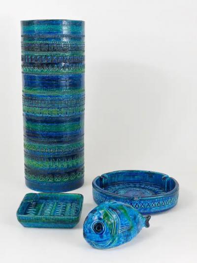 Aldo Londi Aldo Londi Bitossi Very Large Round Rimini Blue Glazed Midcentury Ashtray 1950s