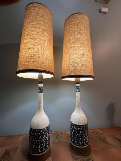 Aldo Londi MID CENTURY ITALIAN ELONGATED BOTTLE CERAMIC LAMPS WITH ORIGINAL SHADES