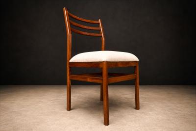 Alexandre Rapoport Brazilian Modern Set of Eight Chairs in Caviuna wood Linen Alexandre Rapoport