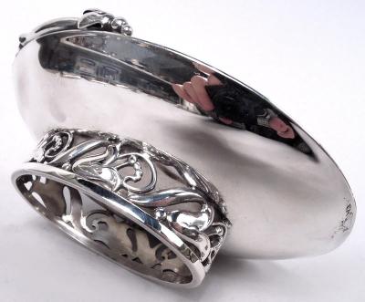 Alphonse La Paglia Pair of La Paglia American Sterling Silver Blossom Inspired Nut Dishes