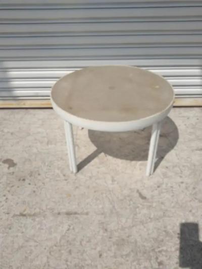 Aluminum with Plexiglass Top Patio Side Coffee Table