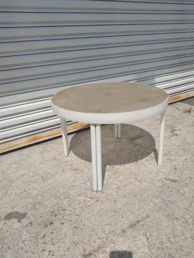 Aluminum with Plexiglass Top Patio Side Coffee Table
