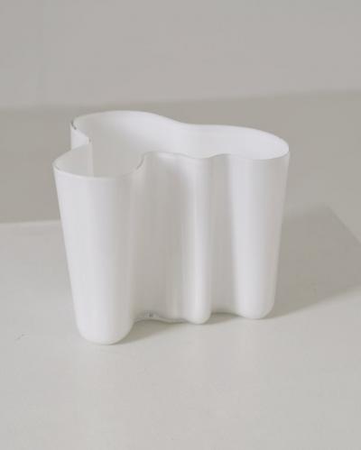 Alvar Aalto Iconic Alvar Aalto Savoy Vase Model 3030 in Opaline White Iittala 1960s