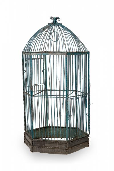 American Country Painted Metal Outdoor Birdcage