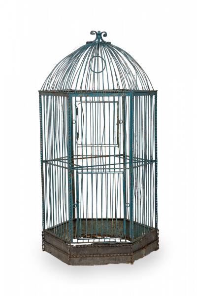 American Country Painted Metal Outdoor Birdcage