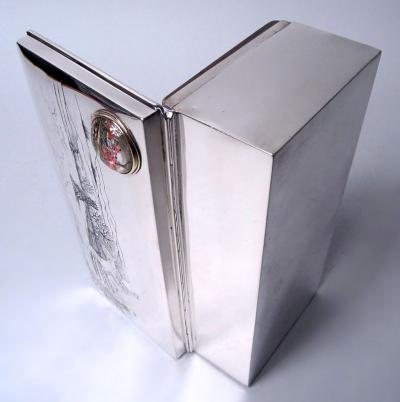 American Edwardian Sterling Silver Fox Hunt Box with Essex Crystal