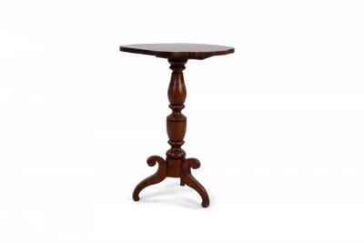 American Federal Mahogany Tilt Top Scalloped Table