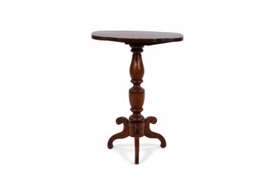 American Federal Mahogany Tilt Top Scalloped Table
