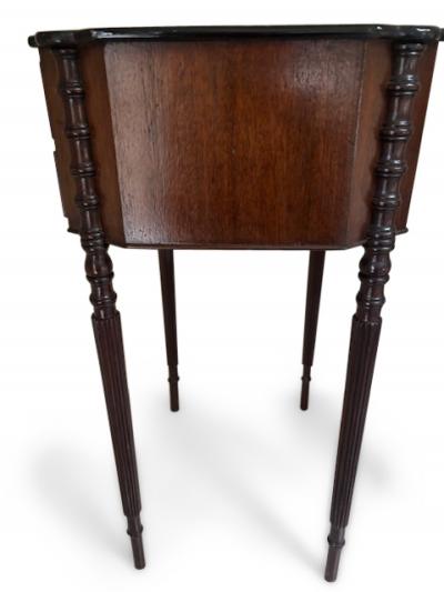 American Federal mahogany 2 drawer end table