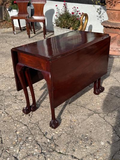 American Mahogany Drop Leaf table