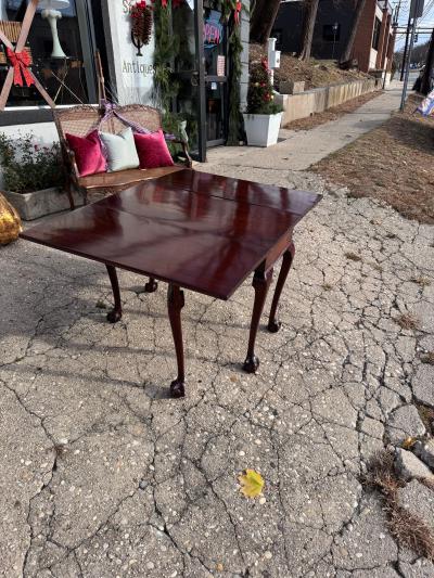 American Mahogany Drop Leaf table