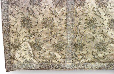 American Victorian Green Floral Table Runner